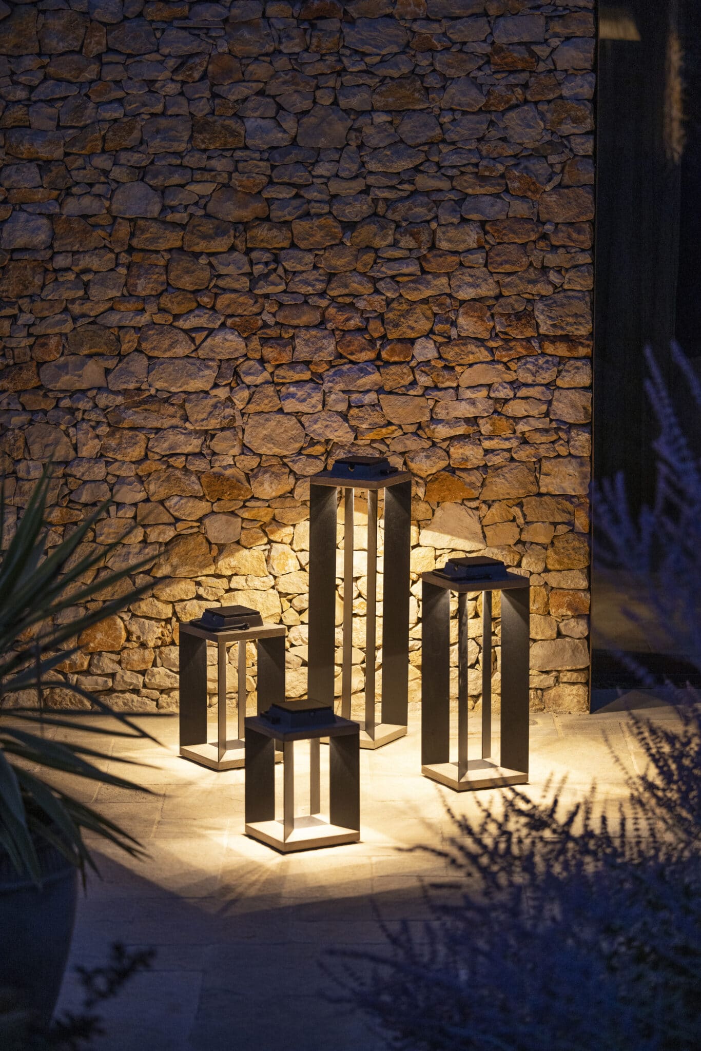 Lanterne TECKALU 500 Lumens 65 cm – Noir – Image 2