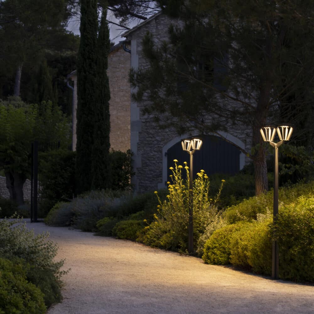 Lampadaire METRO double tête à fixer – Gris espace