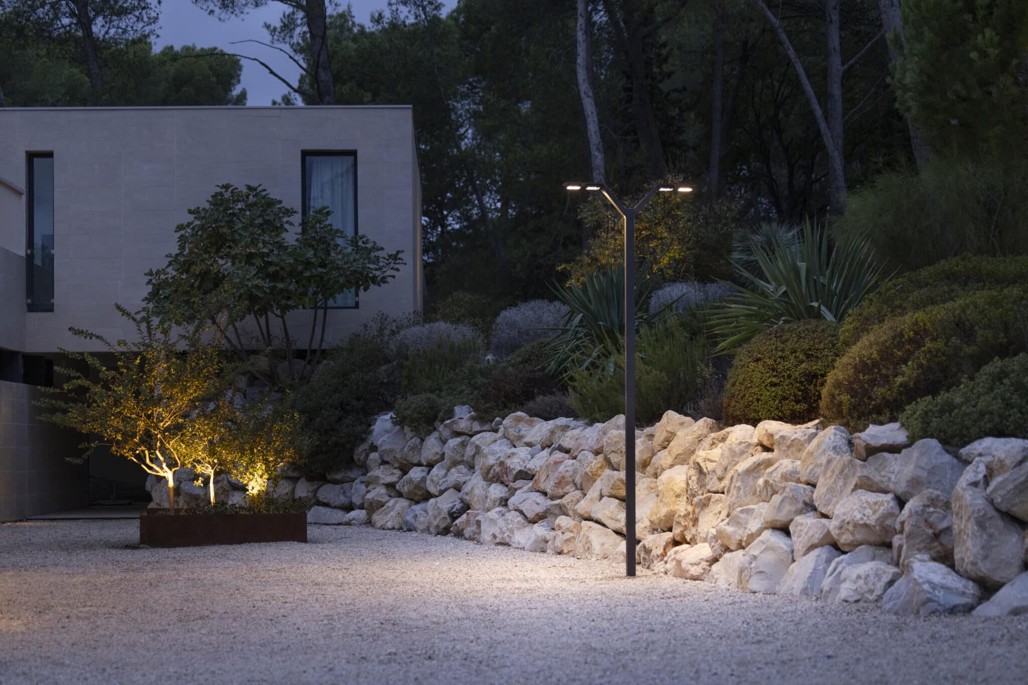 Lampadaire METRO 4x500 Lumens 140 cm – Corten – Image 3