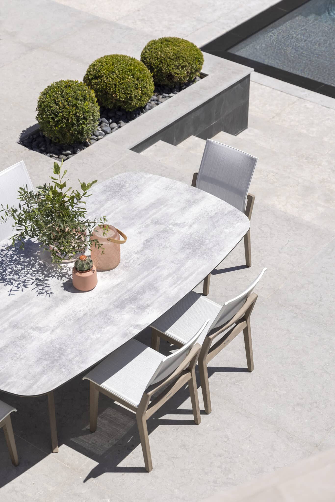 Table fixe SELVA – HPL béton ciré – Image 4