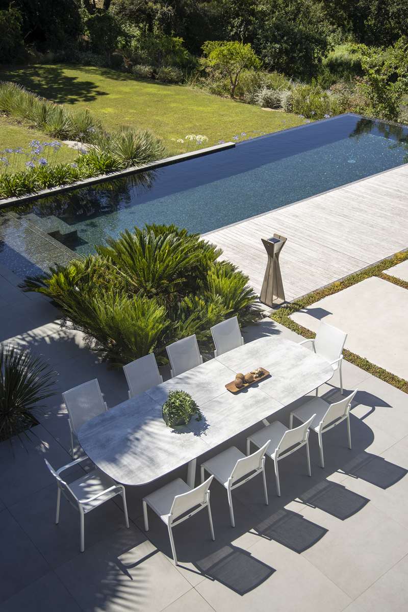 Table extensible HPL SAGAMORE – blanc béton ciré – Image 8