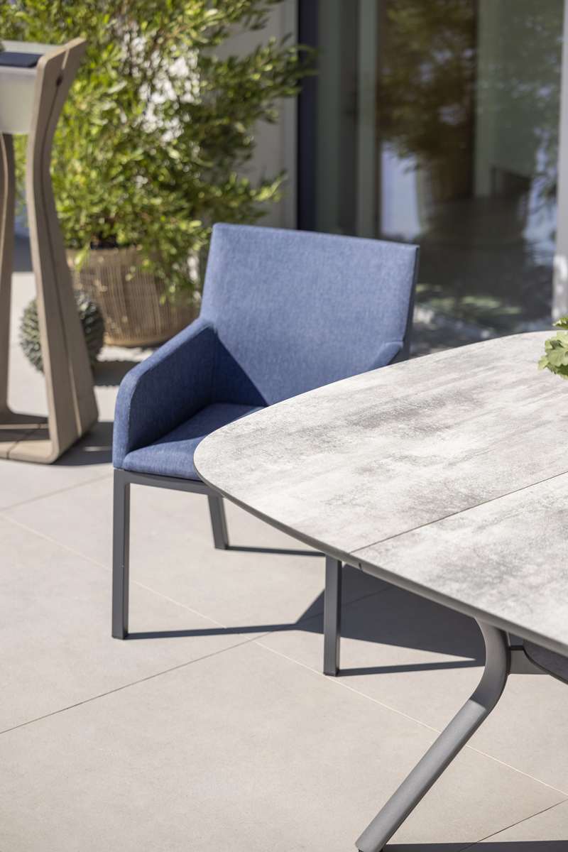 Table carrée extensible HPL SAGAMORE – gris espace béton ciré – Image 4