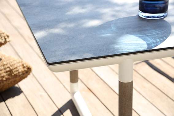 Table extensible BASTINGAGE – béton ciré blanc – Image 5