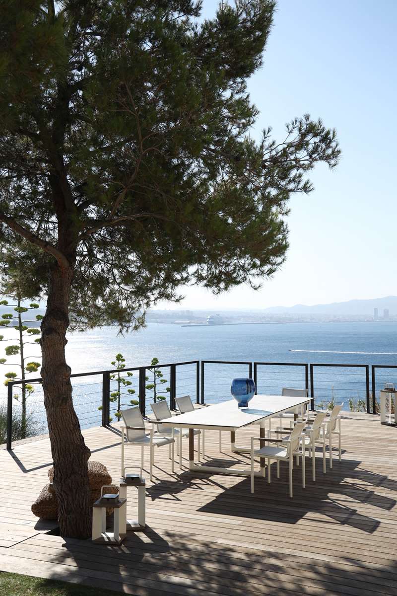 Table extensible BASTINGAGE – béton ciré blanc – Image 6