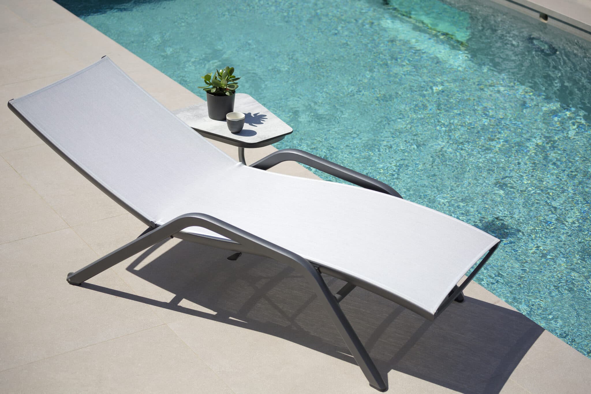 Bain de soleil empilable YOLO – gris espace blanc chiné – Image 5