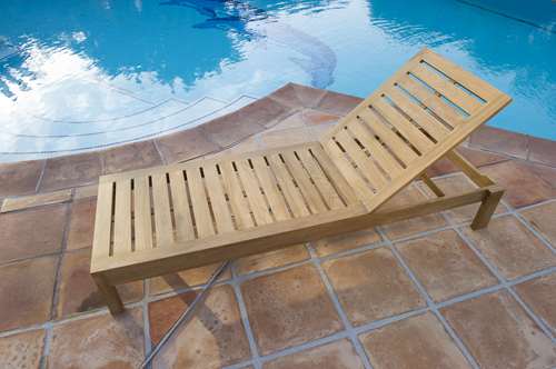 Bain de soleil empilable VALTECK – teck massif – Image 5